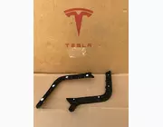Кріплення заднього бампера Tesla Model Y ліве/праве 1494044-00-A